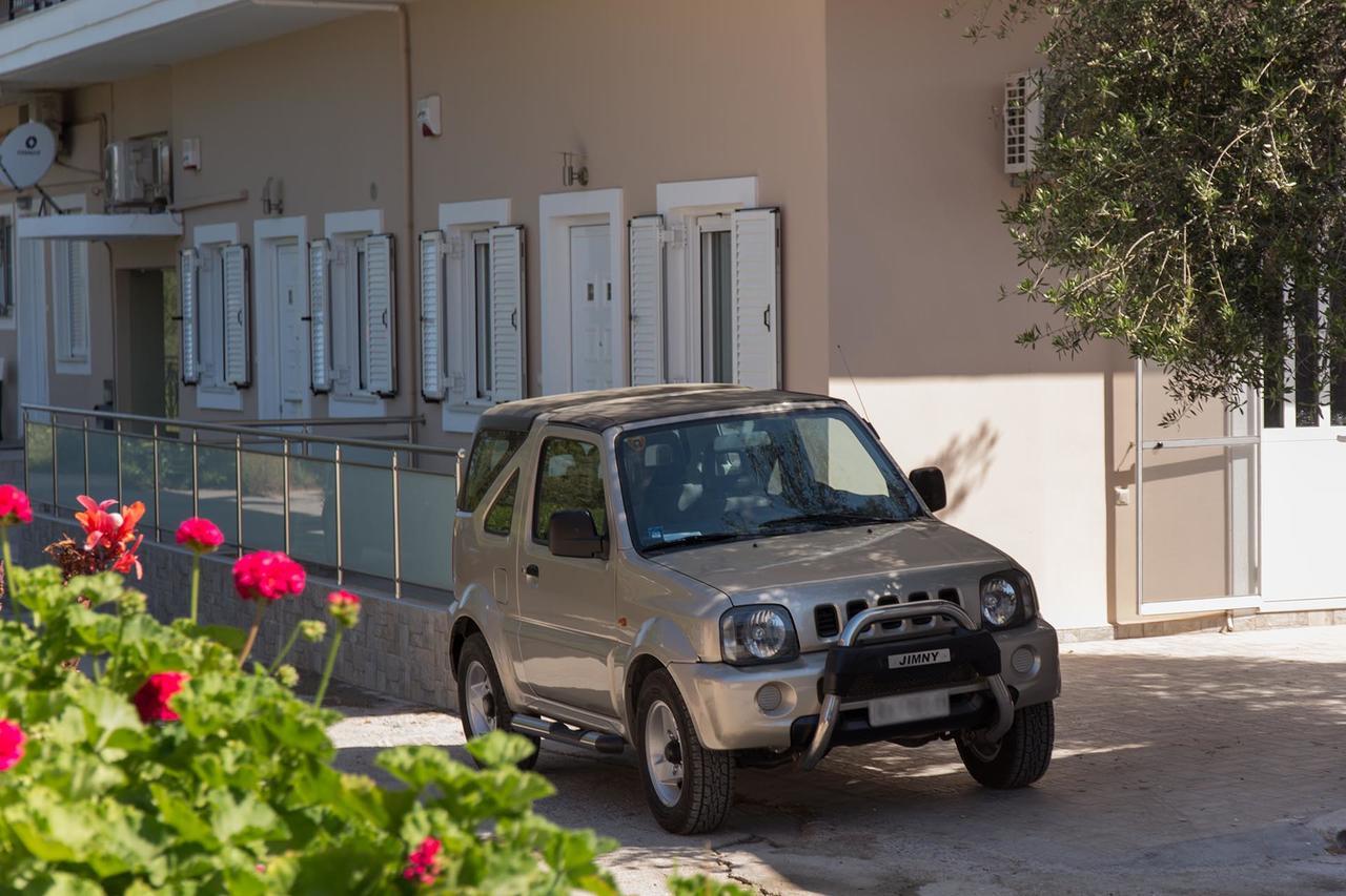 Creta Nostos Luxury Apartment Tsikalaria  Buitenkant foto